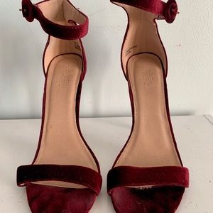 Charlotte Russe Burgundy Ankle-Strap Heel ♥️
